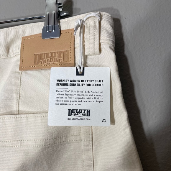 Duluth Trading Co. Women’s 18 Pants - Picture 4 of 8